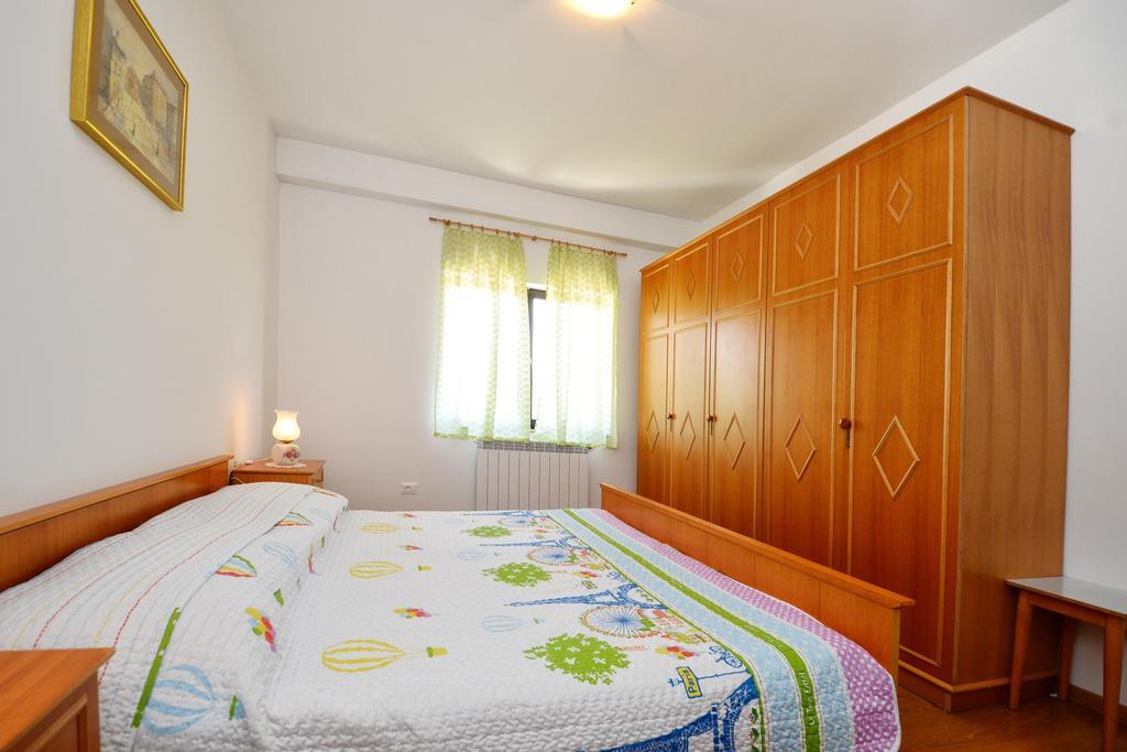 Apartments Mira Veleniki Экстерьер фото