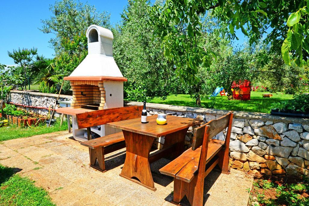Apartments Mira Veleniki Экстерьер фото