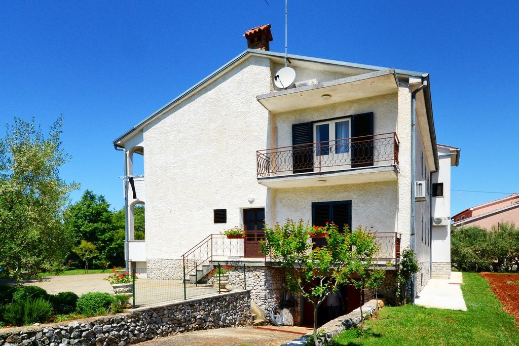 Apartments Mira Veleniki Экстерьер фото