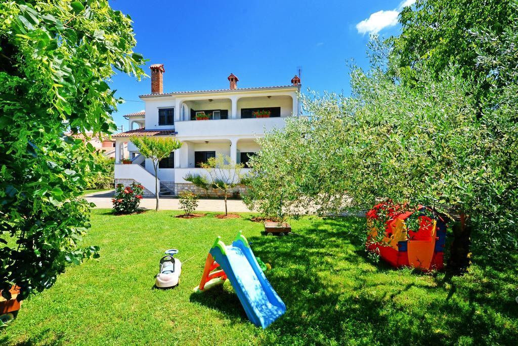 Apartments Mira Veleniki Экстерьер фото